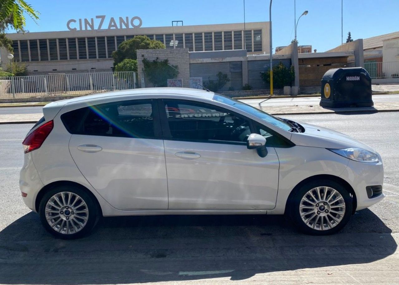 Ford Fiesta KD Usado Financiado en San Juan, deRuedas