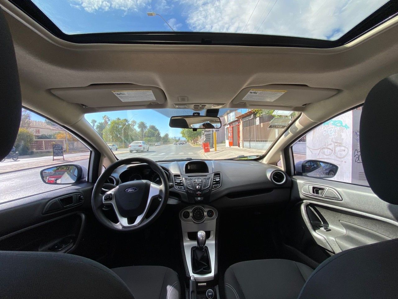 Ford Fiesta KD Usado Financiado en San Juan, deRuedas