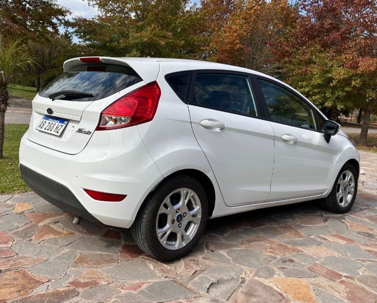 Ford Fiesta KD Usado en Buenos Aires, deRuedas