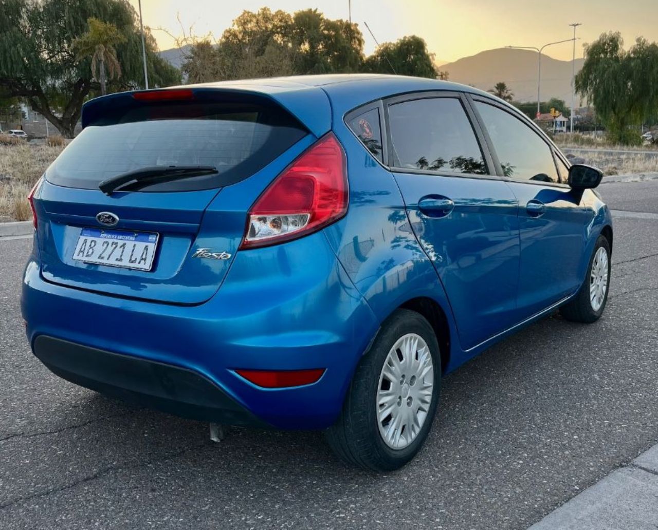 Ford Fiesta KD Usado en Mendoza, deRuedas