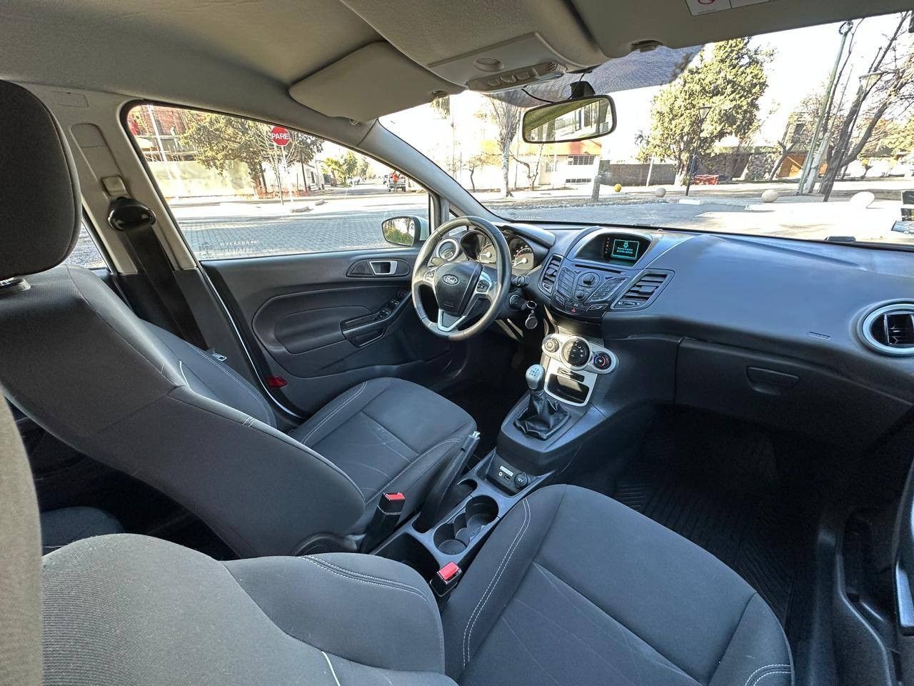 Ford Fiesta KD Usado Financiado en Mendoza, deRuedas