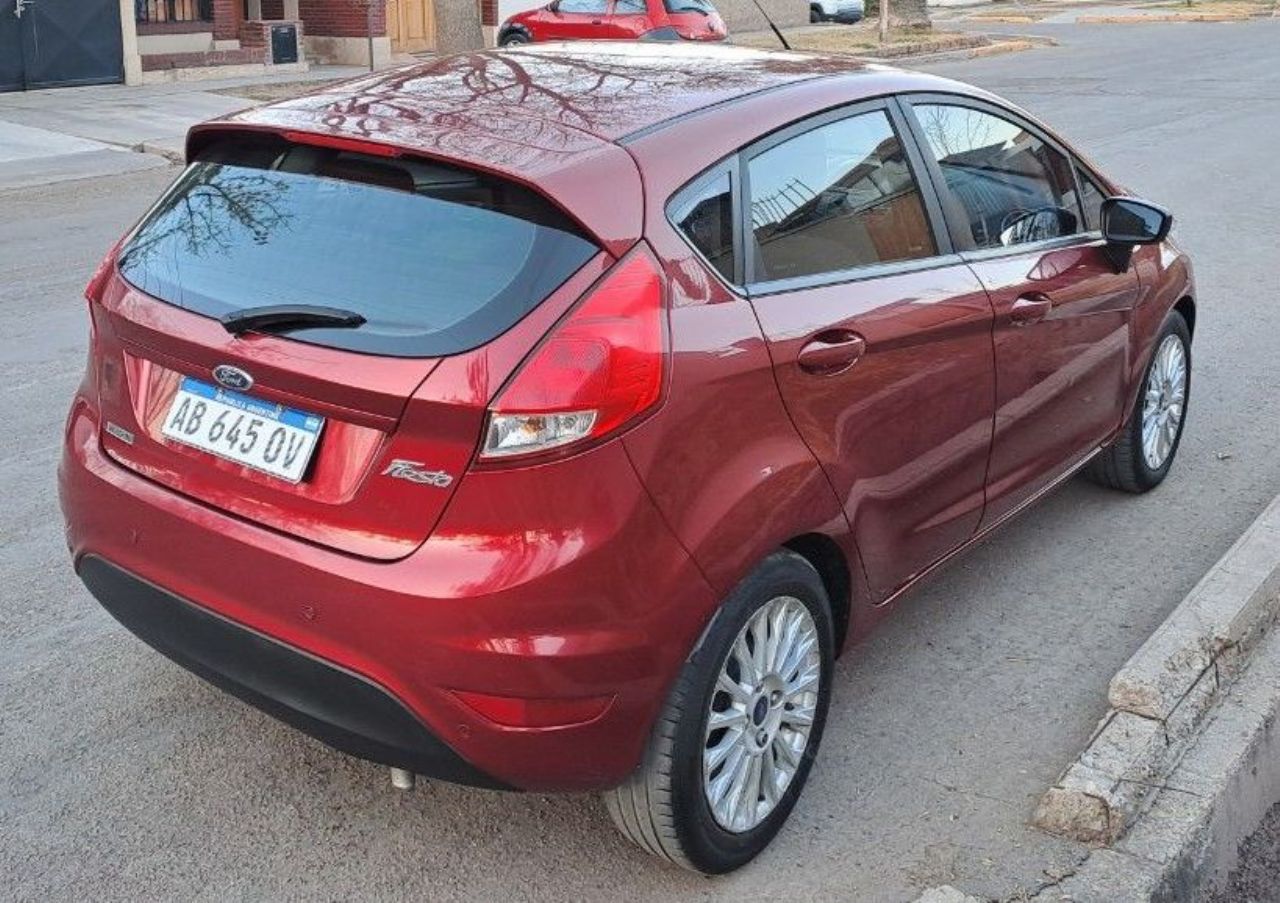 Ford Fiesta KD Usado en Mendoza, deRuedas