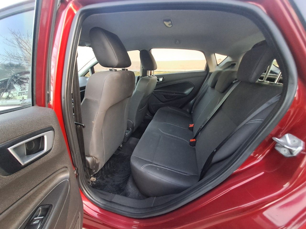 Ford Fiesta KD Usado en Mendoza, deRuedas