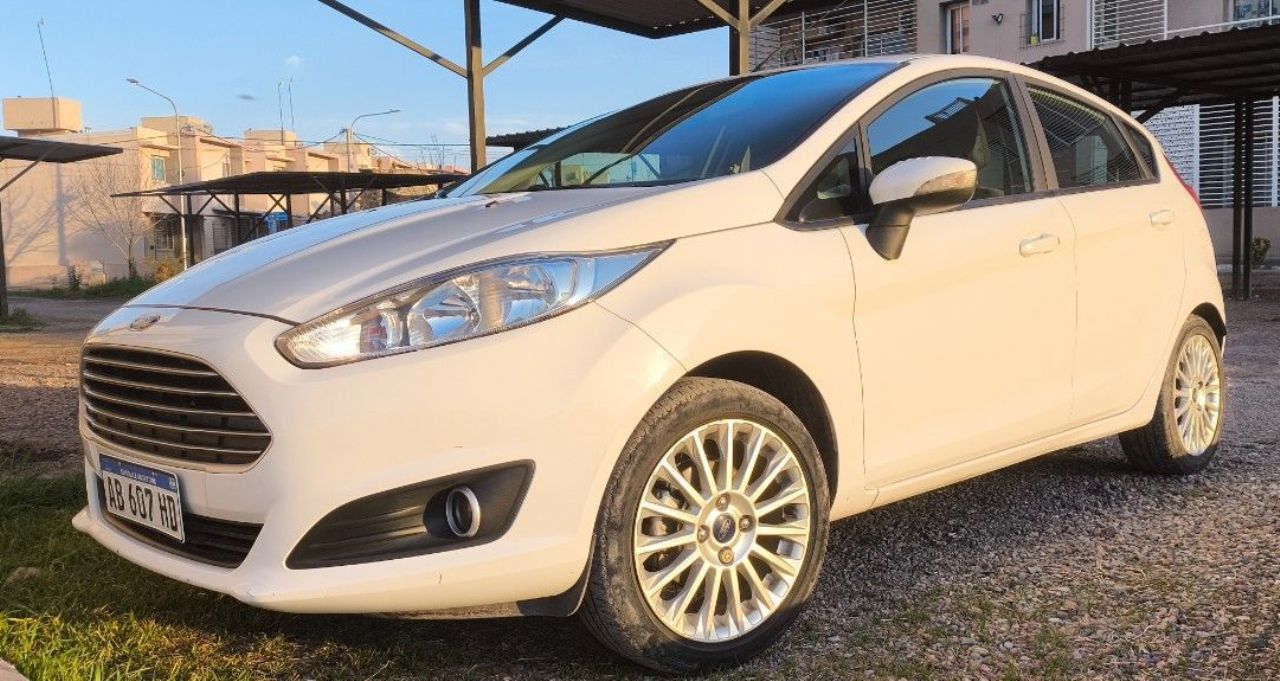 Ford Fiesta KD Usado en Mendoza, deRuedas