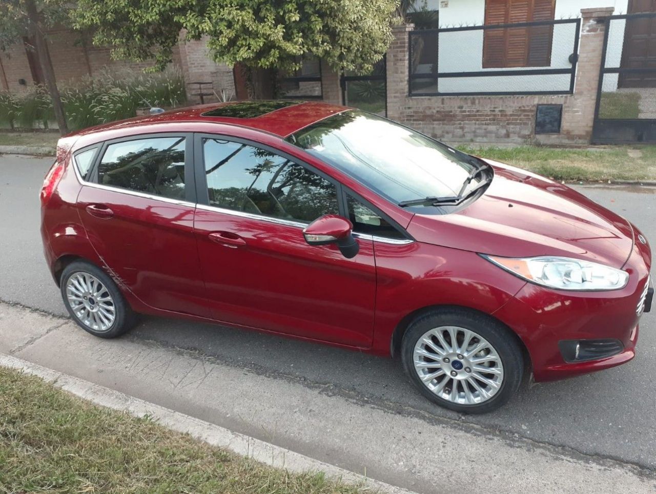 Ford Fiesta KD Usado en Córdoba, deRuedas