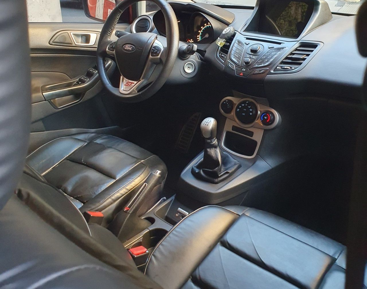 Ford Fiesta KD Usado Financiado en Buenos Aires, deRuedas