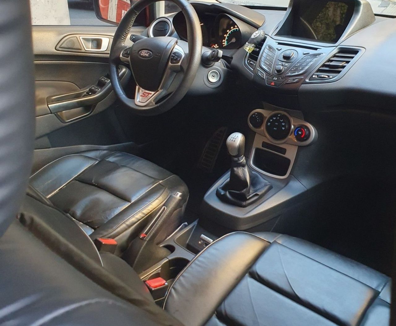 Ford Fiesta KD Usado en Buenos Aires, deRuedas