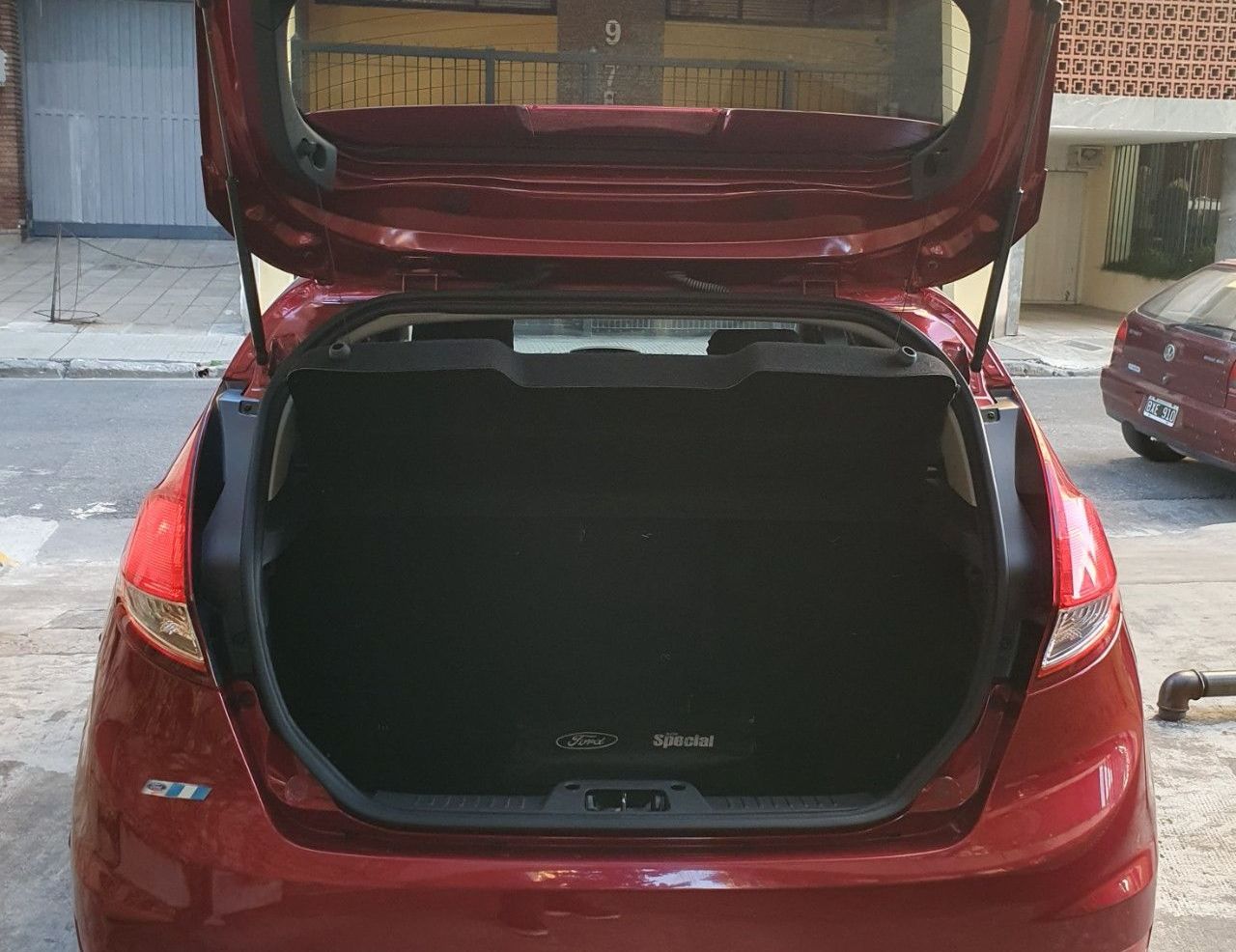 Ford Fiesta KD Usado Financiado en Buenos Aires, deRuedas