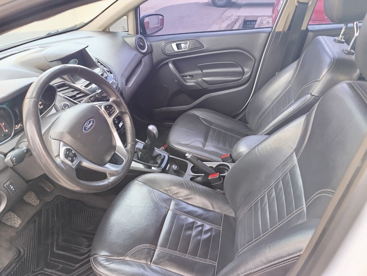 Ford Fiesta KD Usado Financiado en Mendoza, deRuedas