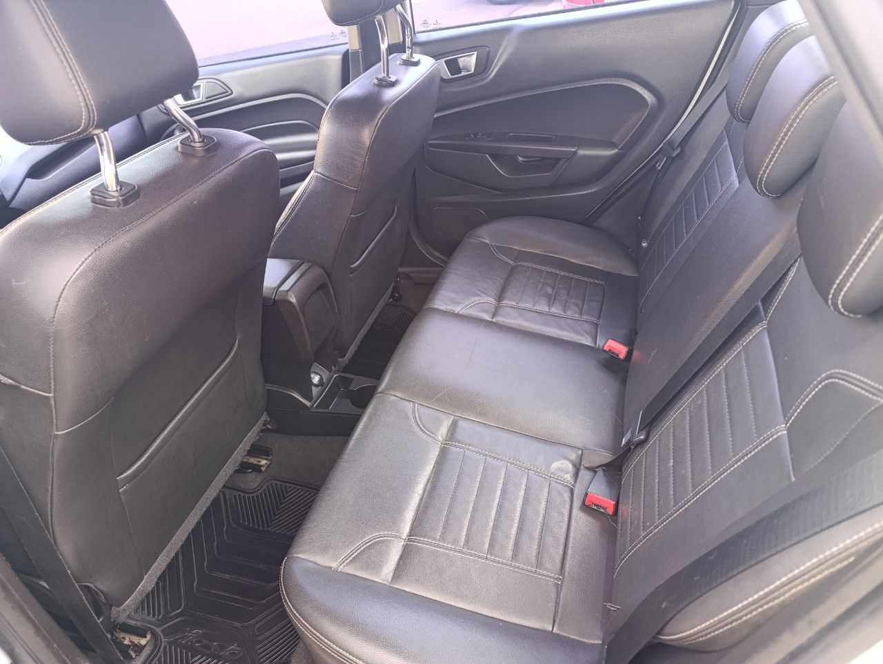 Ford Fiesta KD Usado Financiado en Mendoza, deRuedas