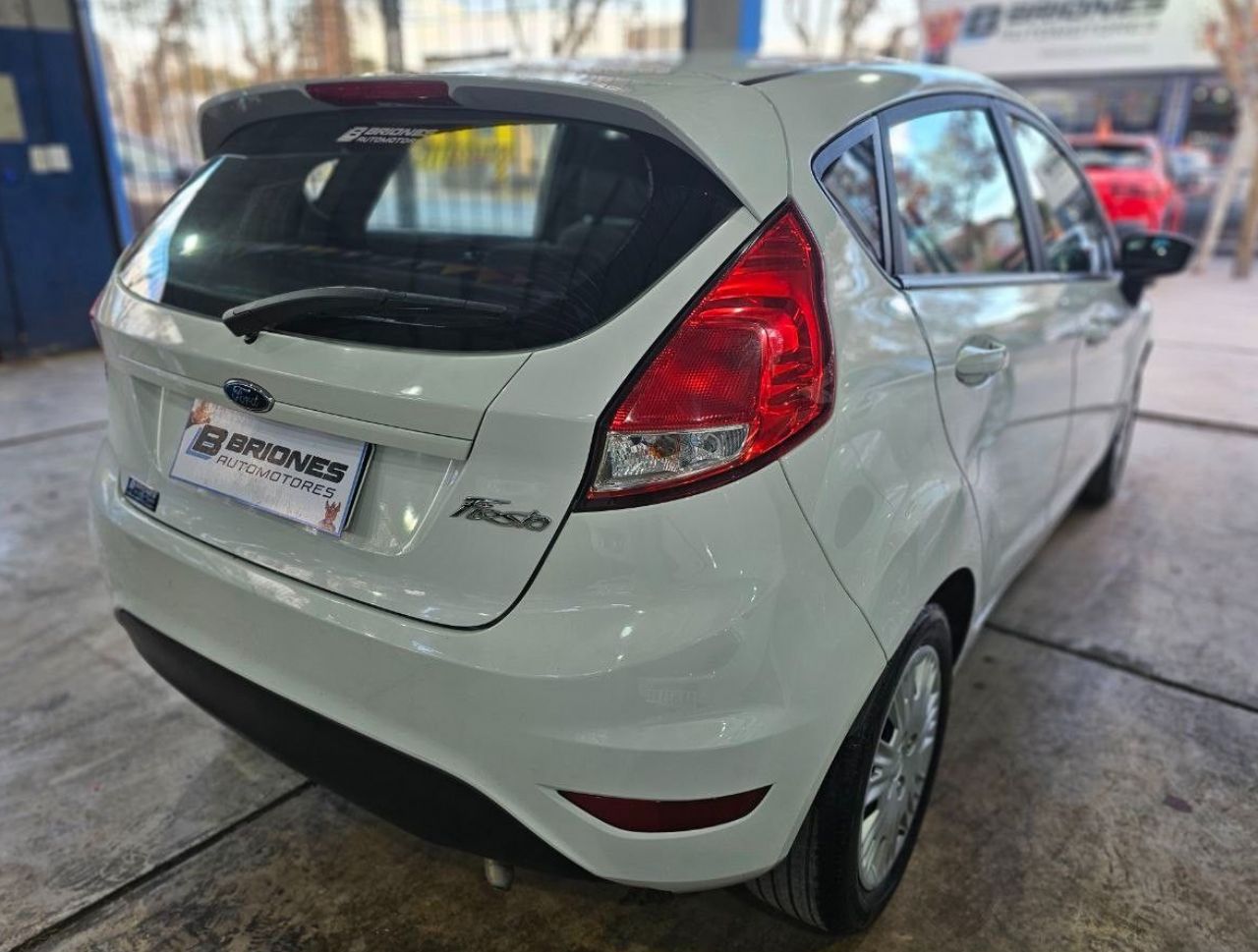 Ford Fiesta KD Usado en Mendoza, deRuedas