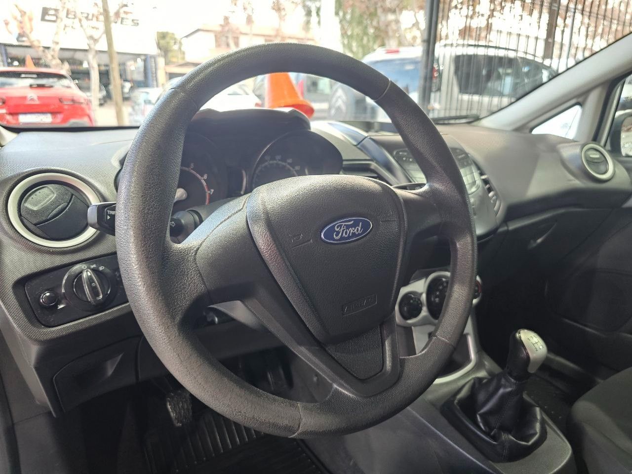 Ford Fiesta KD Usado en Mendoza, deRuedas