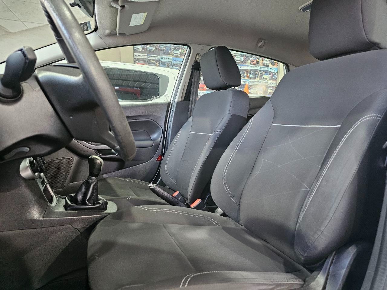 Ford Fiesta KD Usado en Mendoza, deRuedas