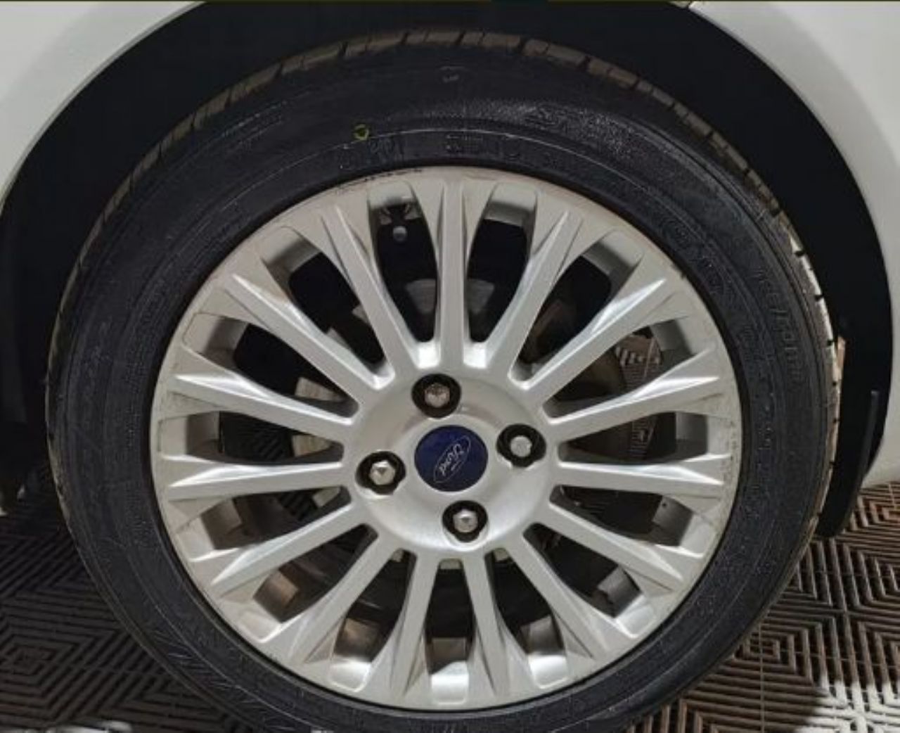 Ford Fiesta KD Usado en Córdoba, deRuedas