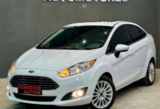 Ford Fiesta KD Usado en Córdoba Financiado