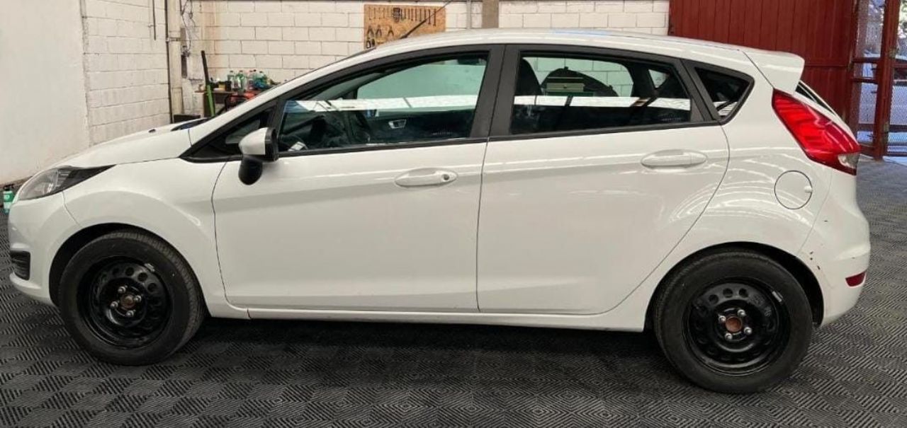 Ford Fiesta KD Usado Financiado en Córdoba, deRuedas