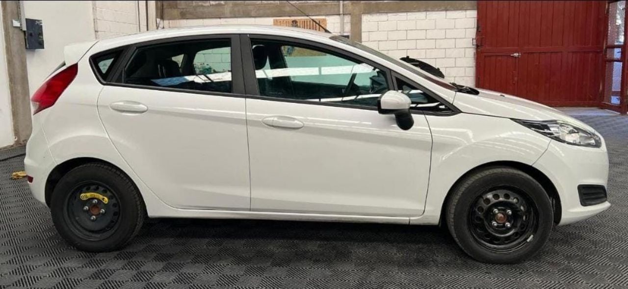 Ford Fiesta KD Usado Financiado en Córdoba, deRuedas