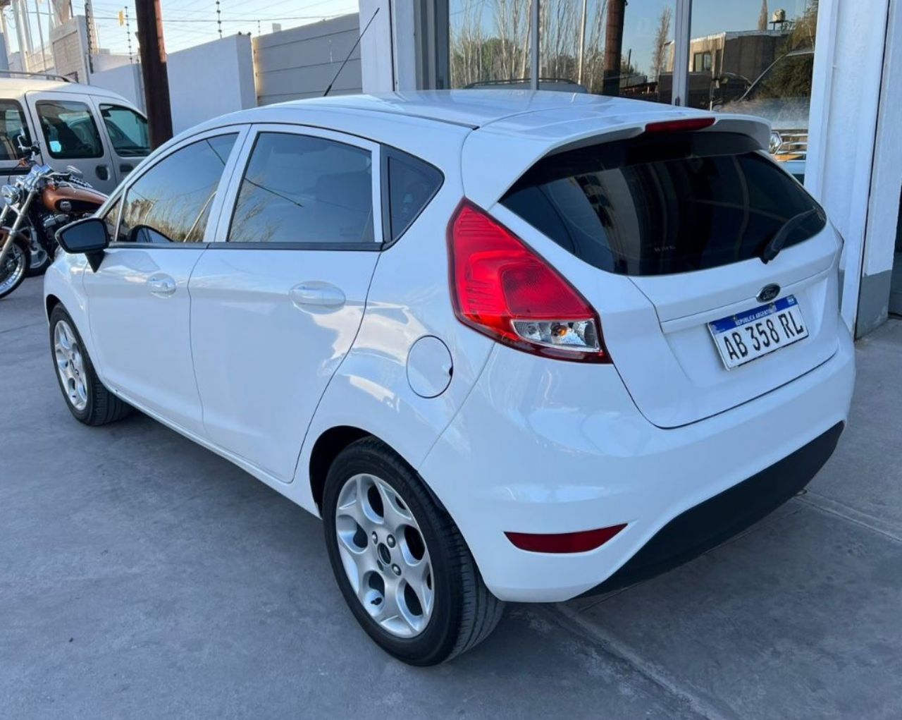Ford Fiesta KD Usado en Mendoza, deRuedas