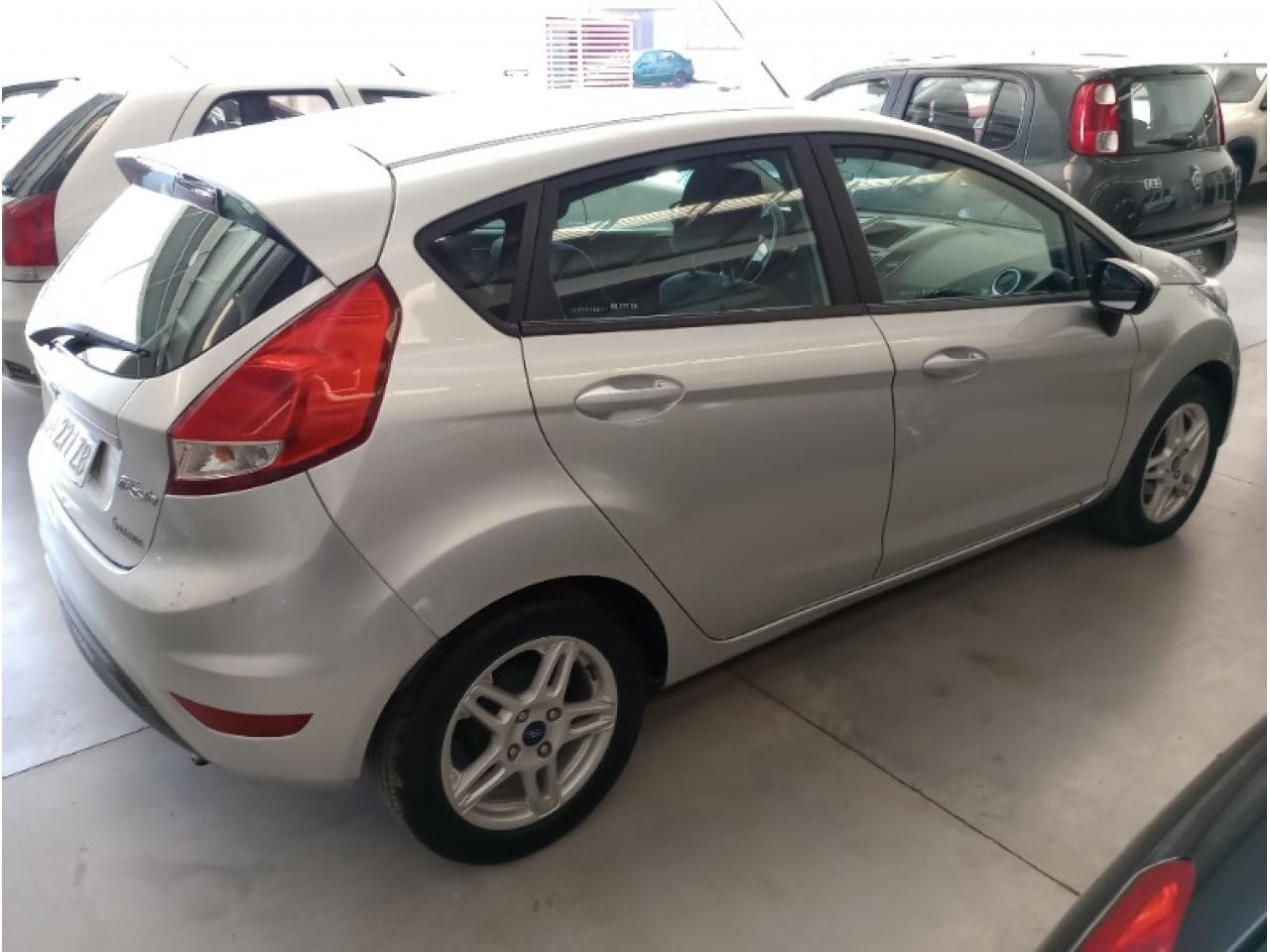 Ford Fiesta KD Usado en San Juan, deRuedas