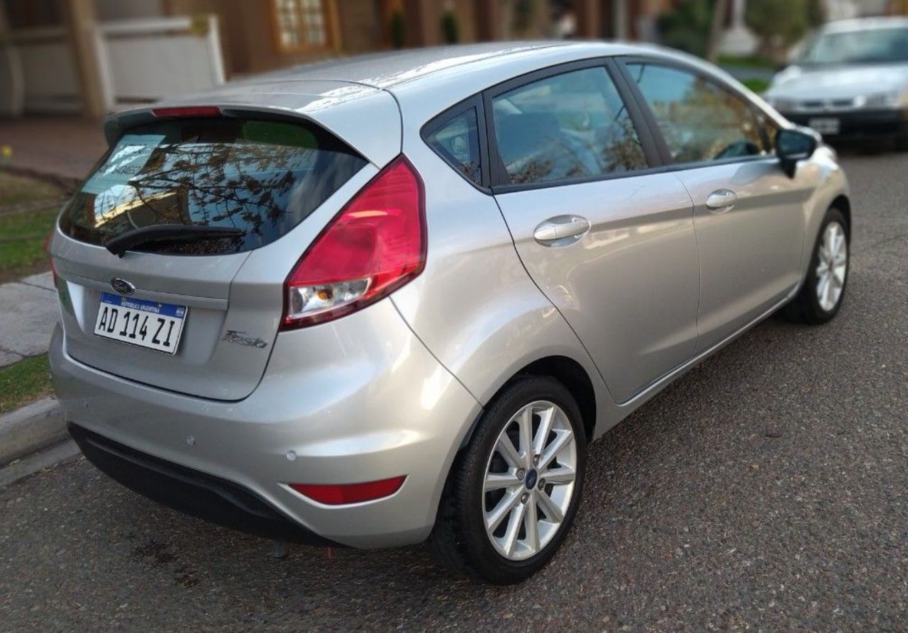 Ford Fiesta KD Usado en Mendoza, deRuedas