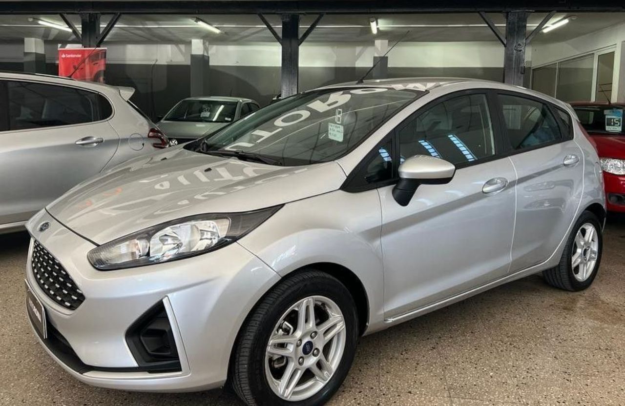 Ford Fiesta KD Usado en Córdoba, deRuedas