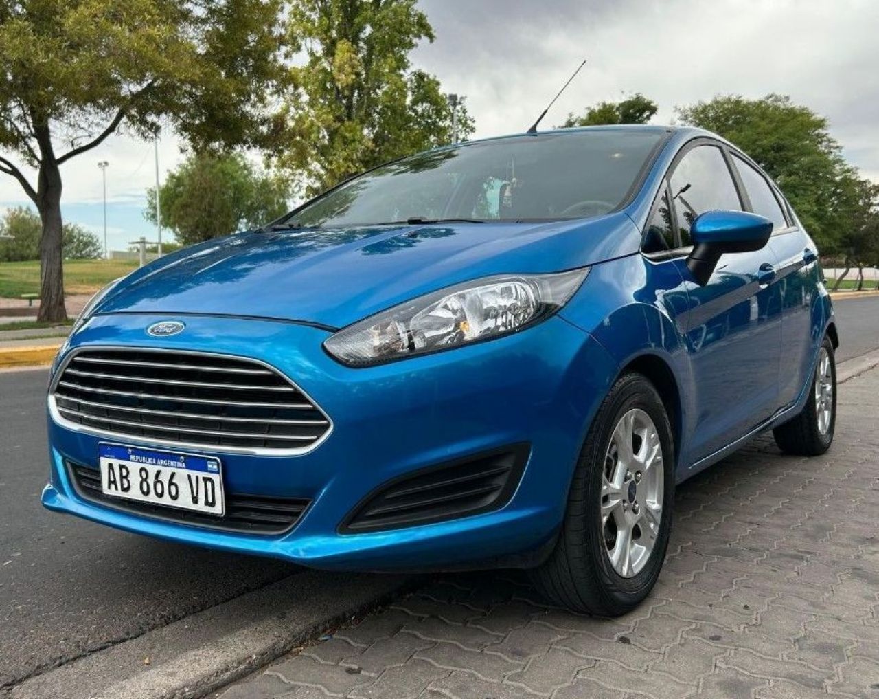Ford Fiesta KD Usado Financiado en Mendoza, deRuedas