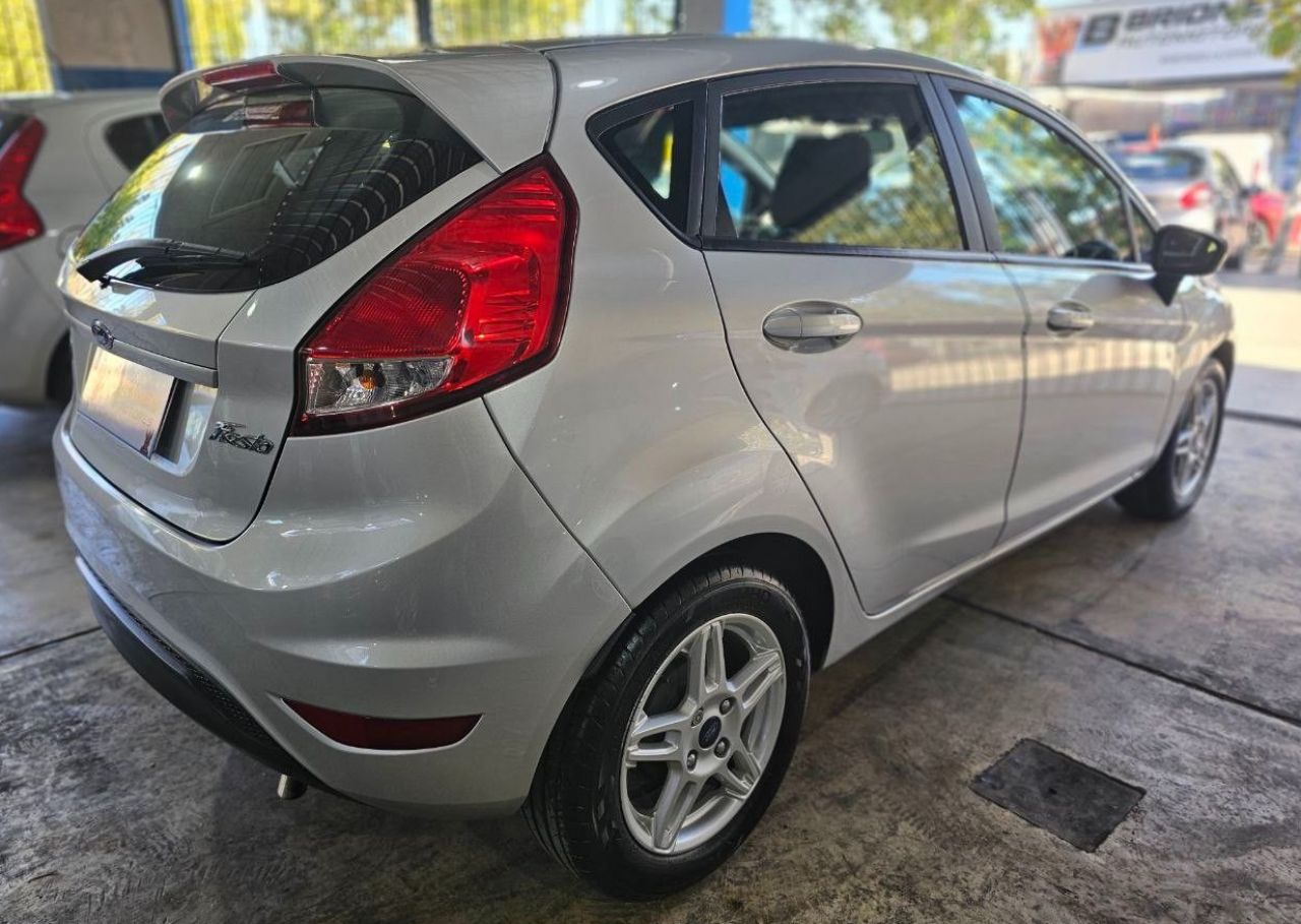 Ford Fiesta KD Usado en Mendoza, deRuedas