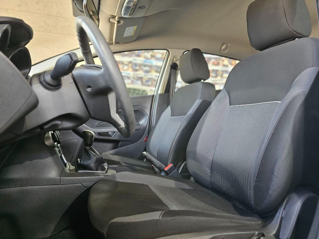 Ford Fiesta KD Usado en Mendoza, deRuedas