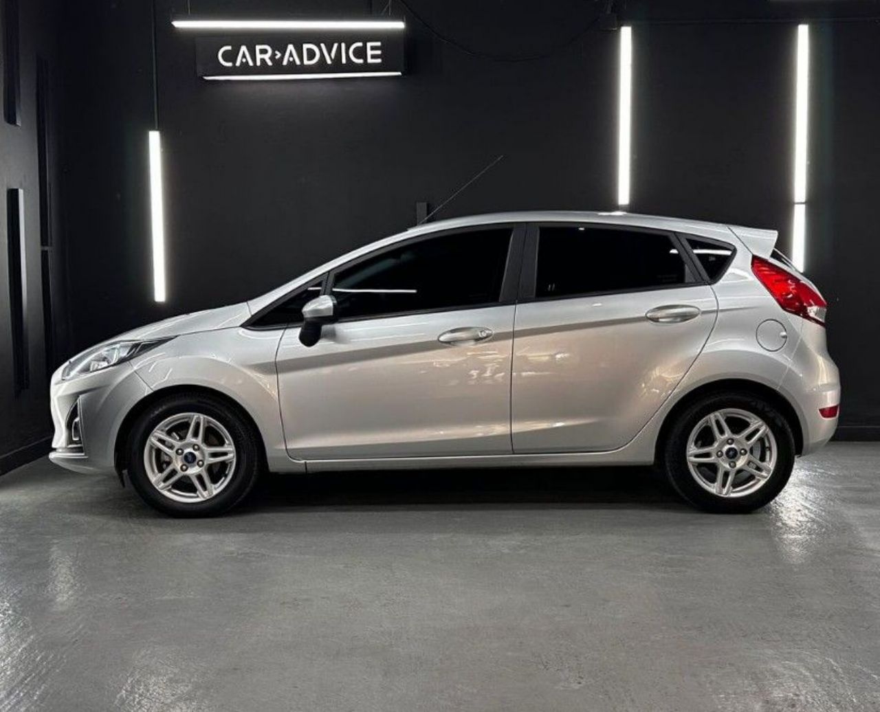 Ford Fiesta KD Usado en Córdoba, deRuedas