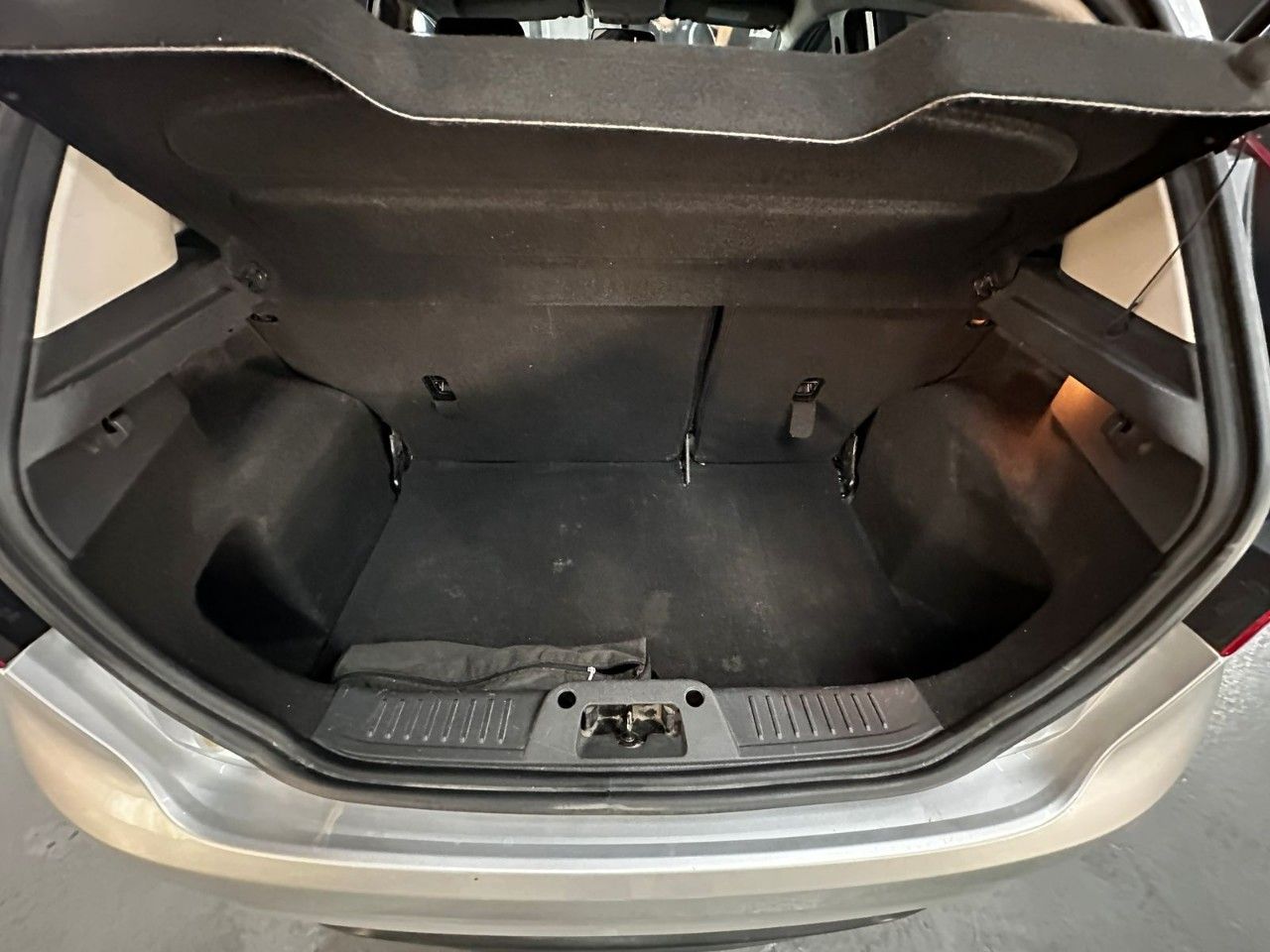 Ford Fiesta KD Usado en Córdoba, deRuedas