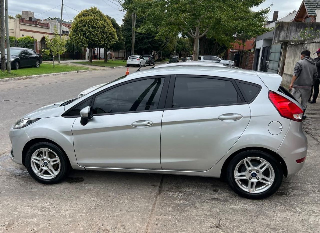 Ford Fiesta KD Usado en Buenos Aires, deRuedas