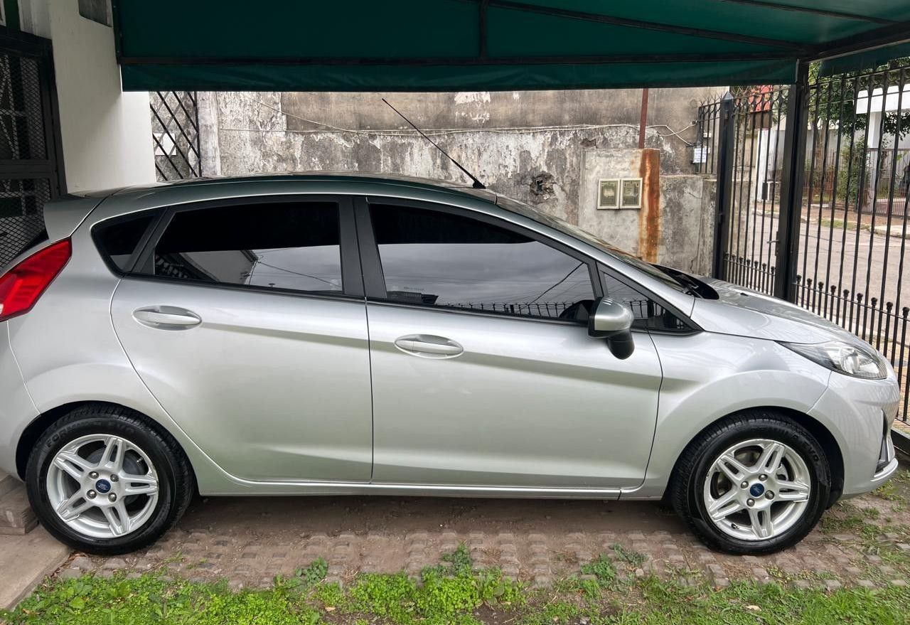 Ford Fiesta KD Usado en Buenos Aires, deRuedas