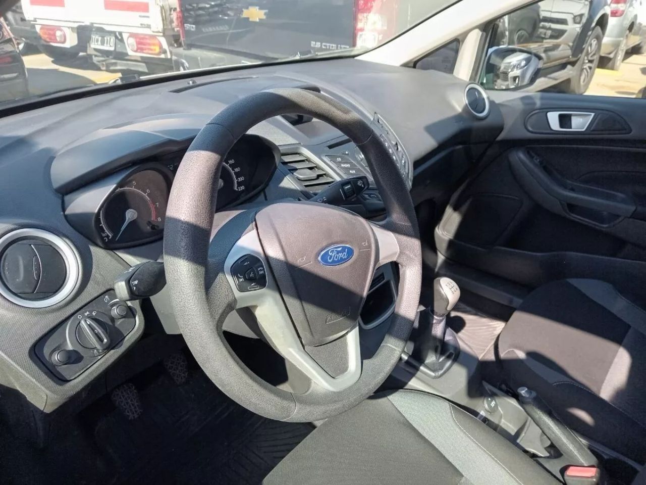 Ford Fiesta KD Usado en Córdoba, deRuedas