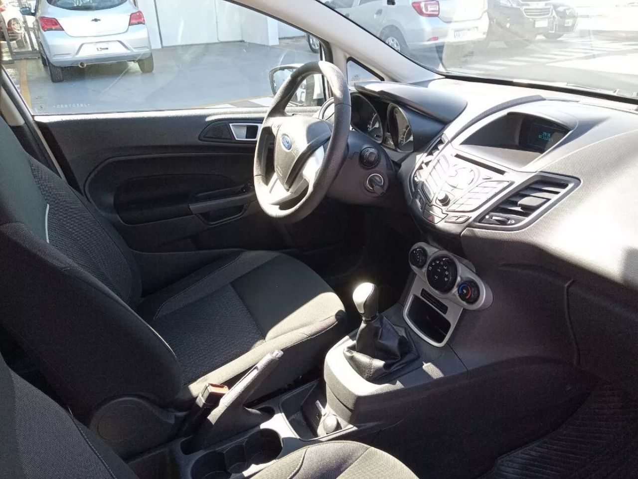 Ford Fiesta KD Usado en Córdoba, deRuedas