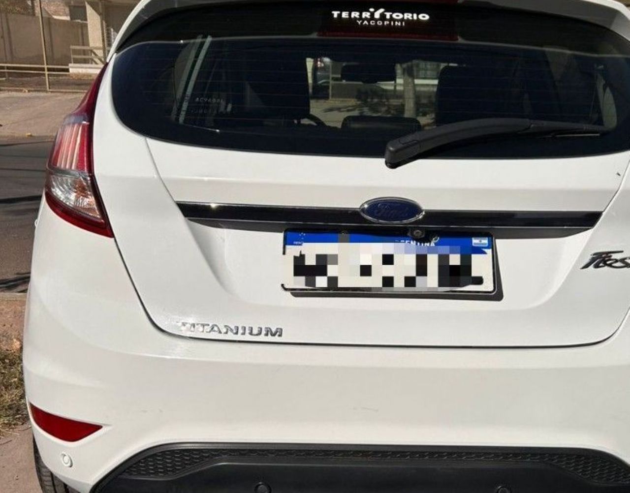 Ford Fiesta KD Usado en Mendoza, deRuedas