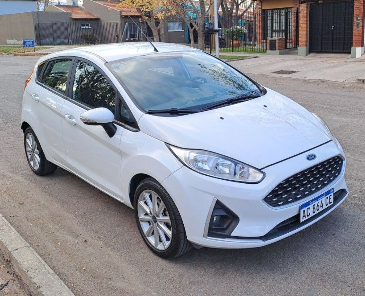 Ford Fiesta KD Usado en Mendoza, deRuedas