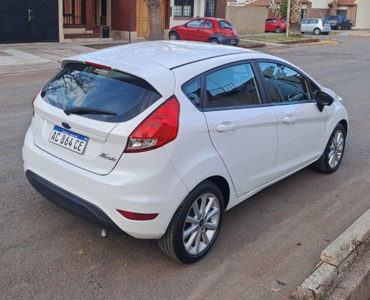 Ford Fiesta KD Usado en Mendoza, deRuedas