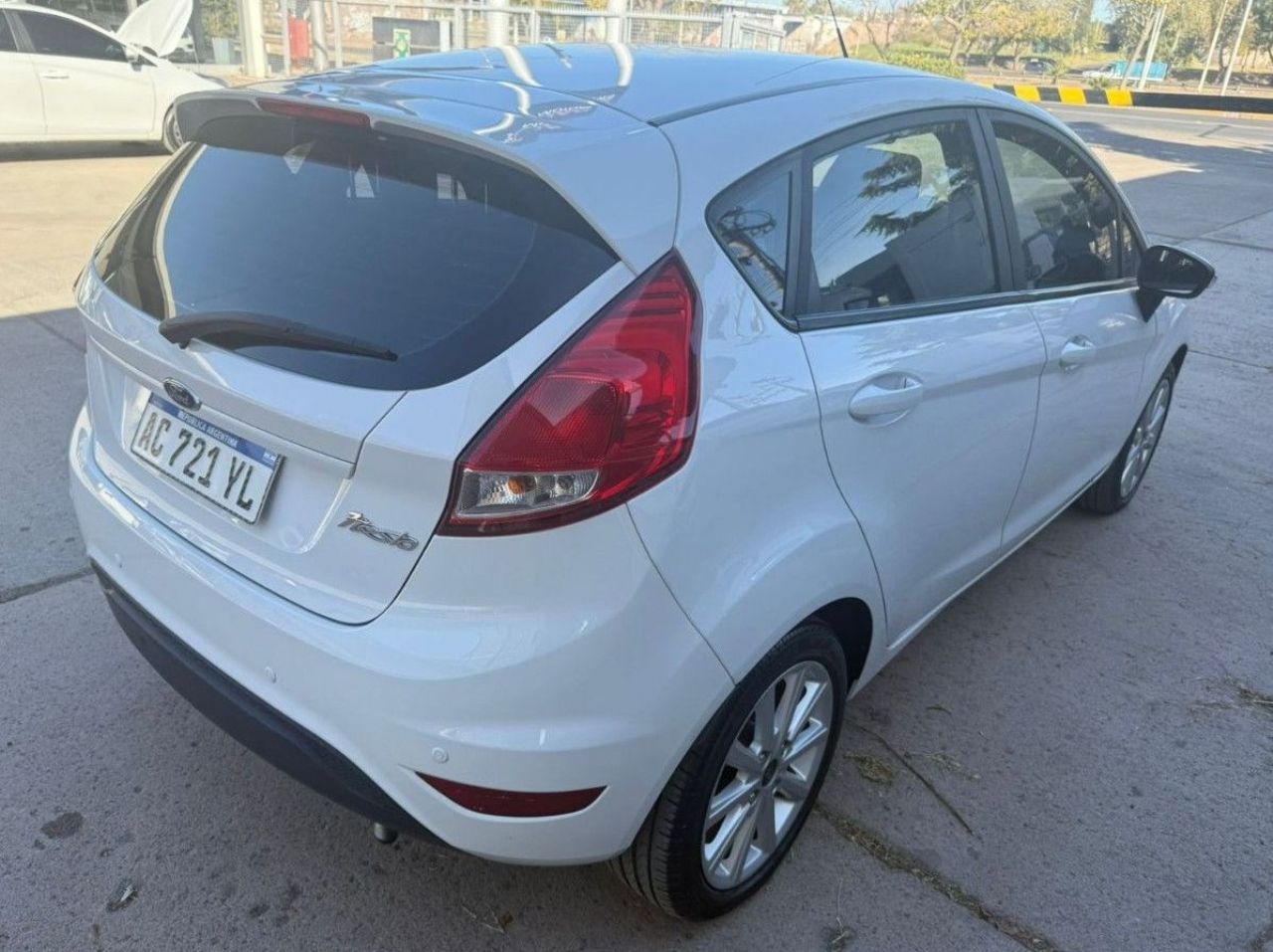 Ford Fiesta KD Usado en Mendoza, deRuedas
