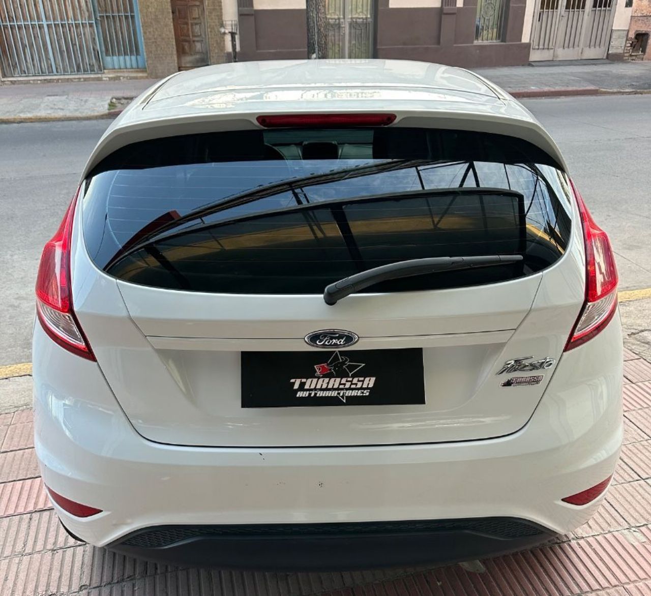 Ford Fiesta KD Usado en Córdoba, deRuedas