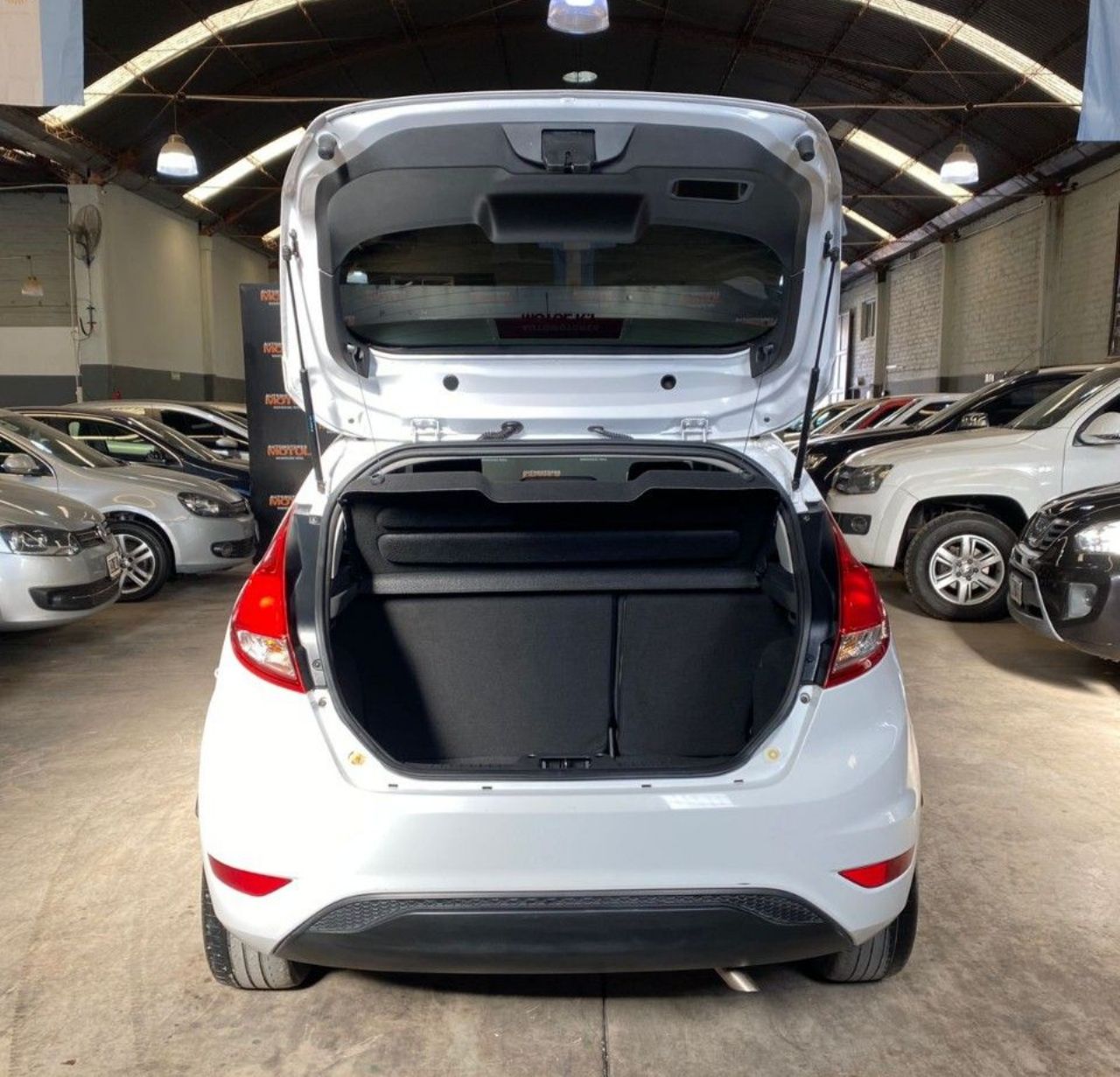 Ford Fiesta KD Usado en Mendoza, deRuedas