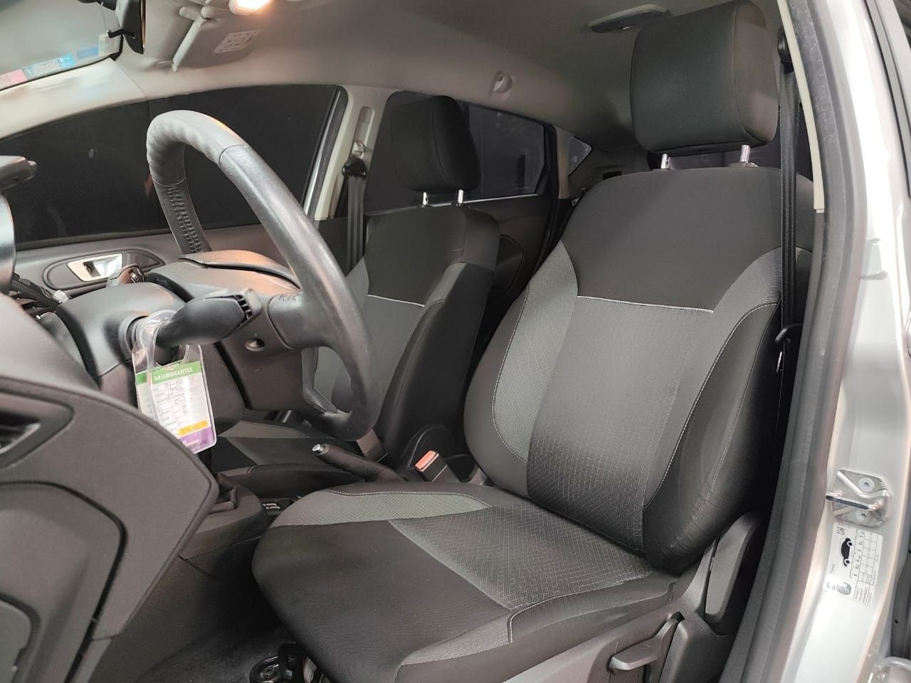 Ford Fiesta KD Usado en Córdoba, deRuedas