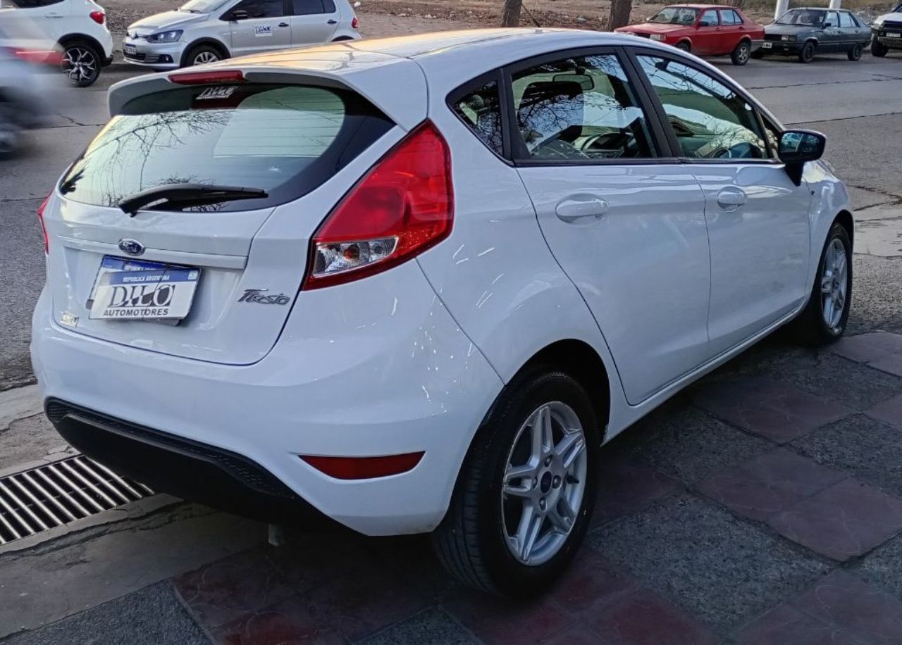Ford Fiesta KD Usado Financiado en Mendoza, deRuedas