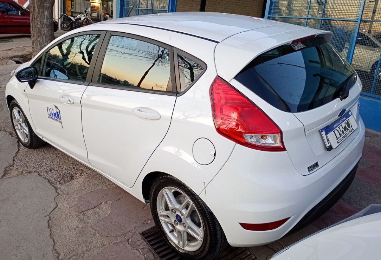 Ford Fiesta KD Usado Financiado en Mendoza, deRuedas