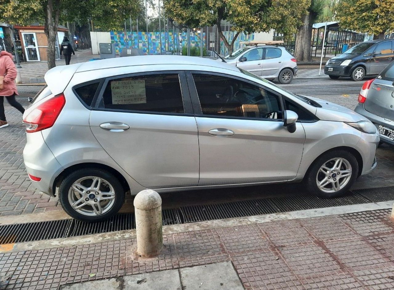Ford Fiesta KD Usado en Buenos Aires, deRuedas