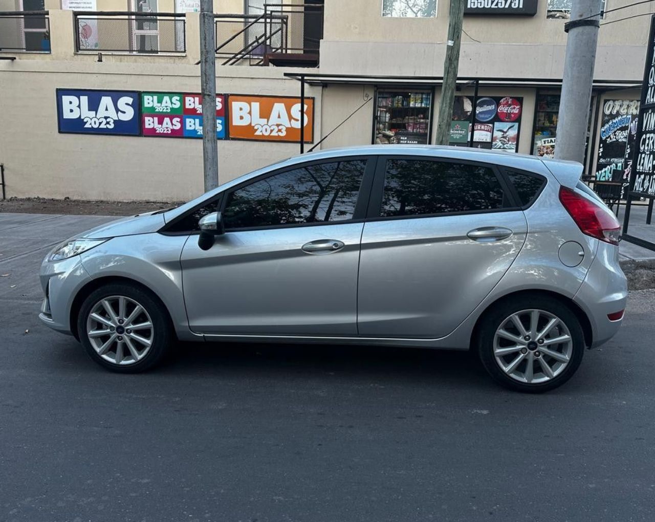 Ford Fiesta KD Usado en Mendoza, deRuedas