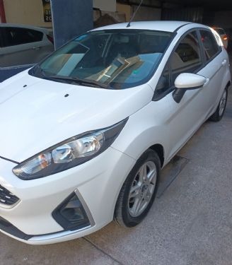 Ford Fiesta KD Usado en Mendoza Financiado