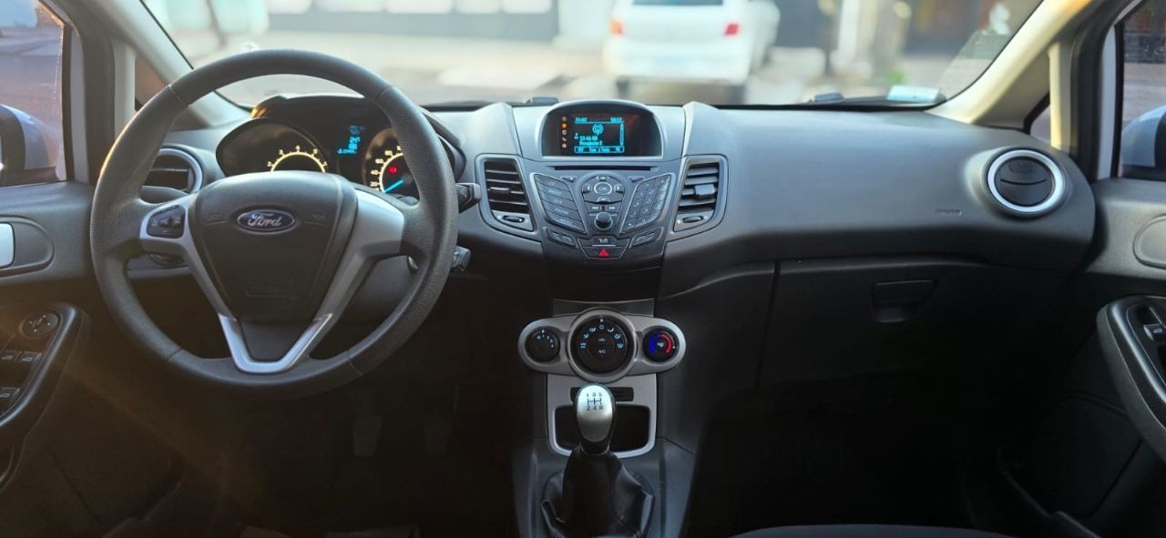 Ford Fiesta KD Usado en Mendoza, deRuedas