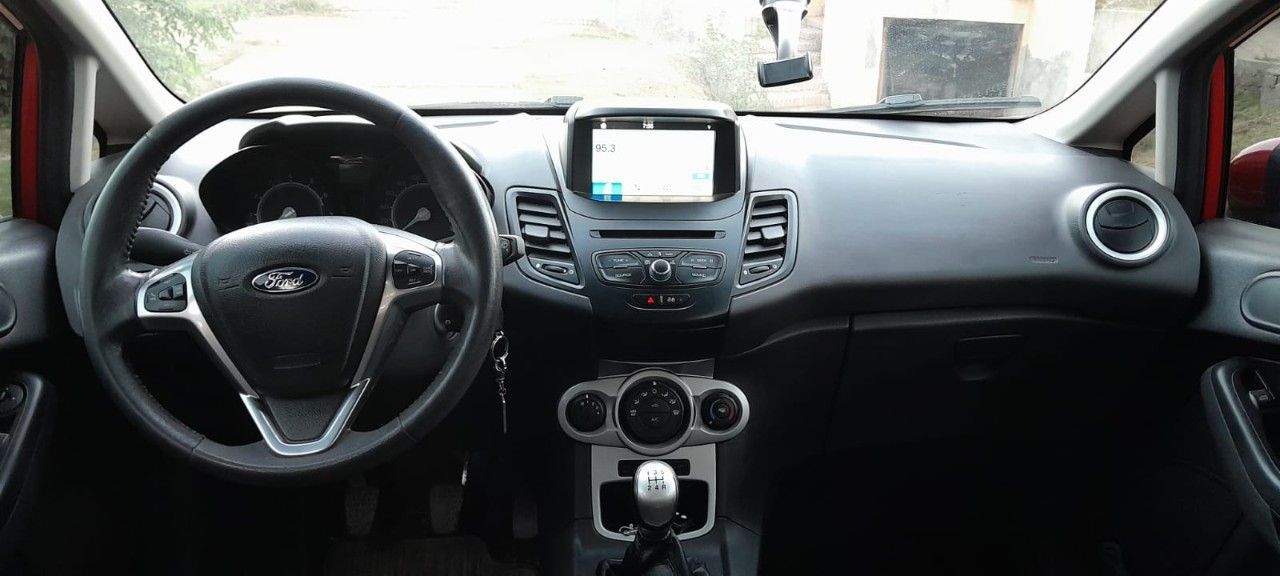 Ford Fiesta KD Usado en Mendoza, deRuedas