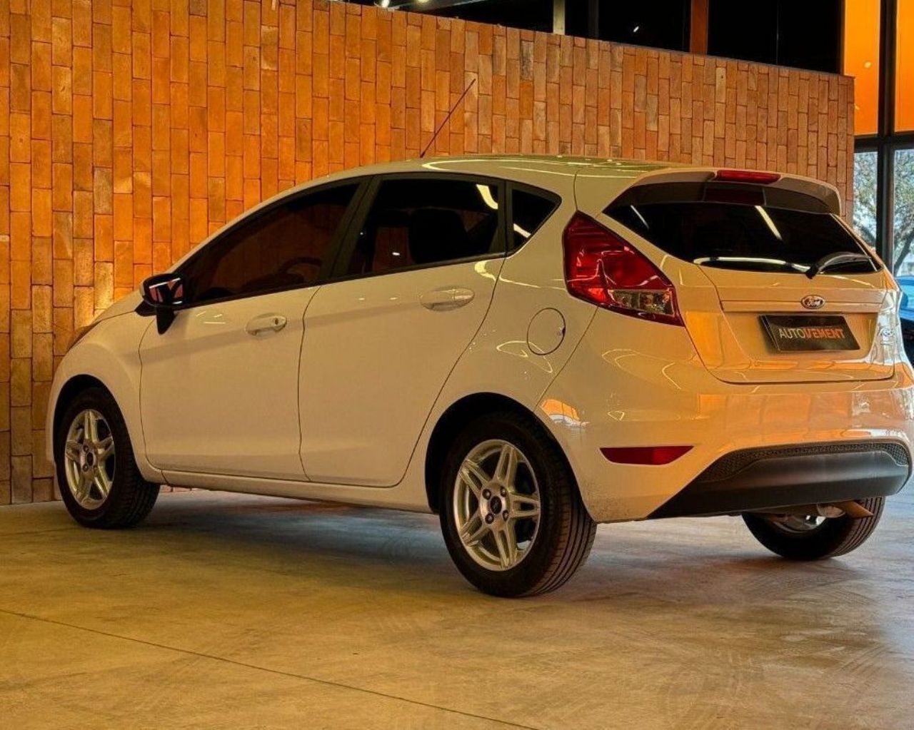 Ford Fiesta KD Usado en Córdoba, deRuedas