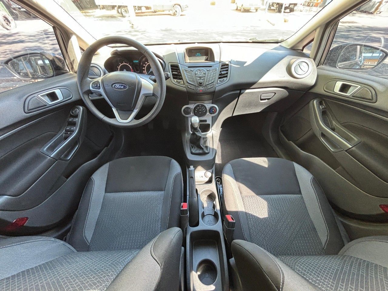 Ford Fiesta KD Usado en Mendoza, deRuedas
